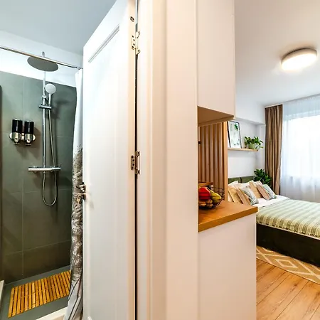 Flora - Nou, Aproape De Plaja, Retreat Pentru Cupluri, Complet Utilat * Κονστάντζα
