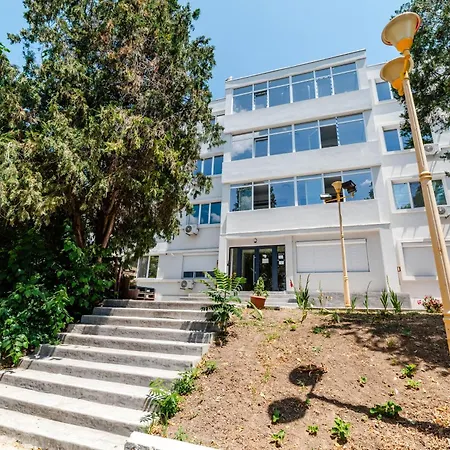 Flora - Nou, Aproape De Plaja, Retreat Pentru Cupluri, Complet Utilat 公寓 *