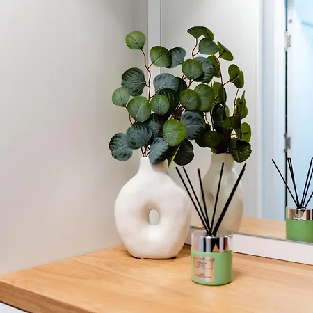 Flora - Nou, Aproape De Plaja, Retreat Pentru Cupluri, Complet Utilat 公寓